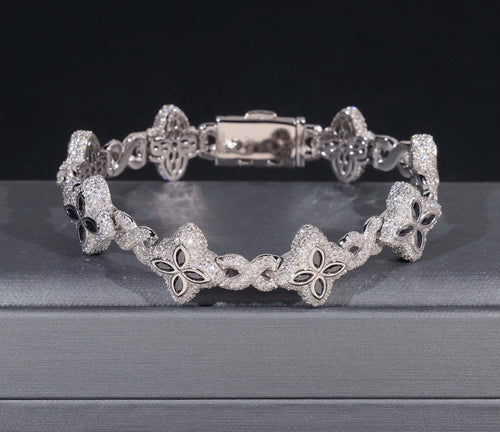 FrostWorld® Iced Out Clover Bracelet
