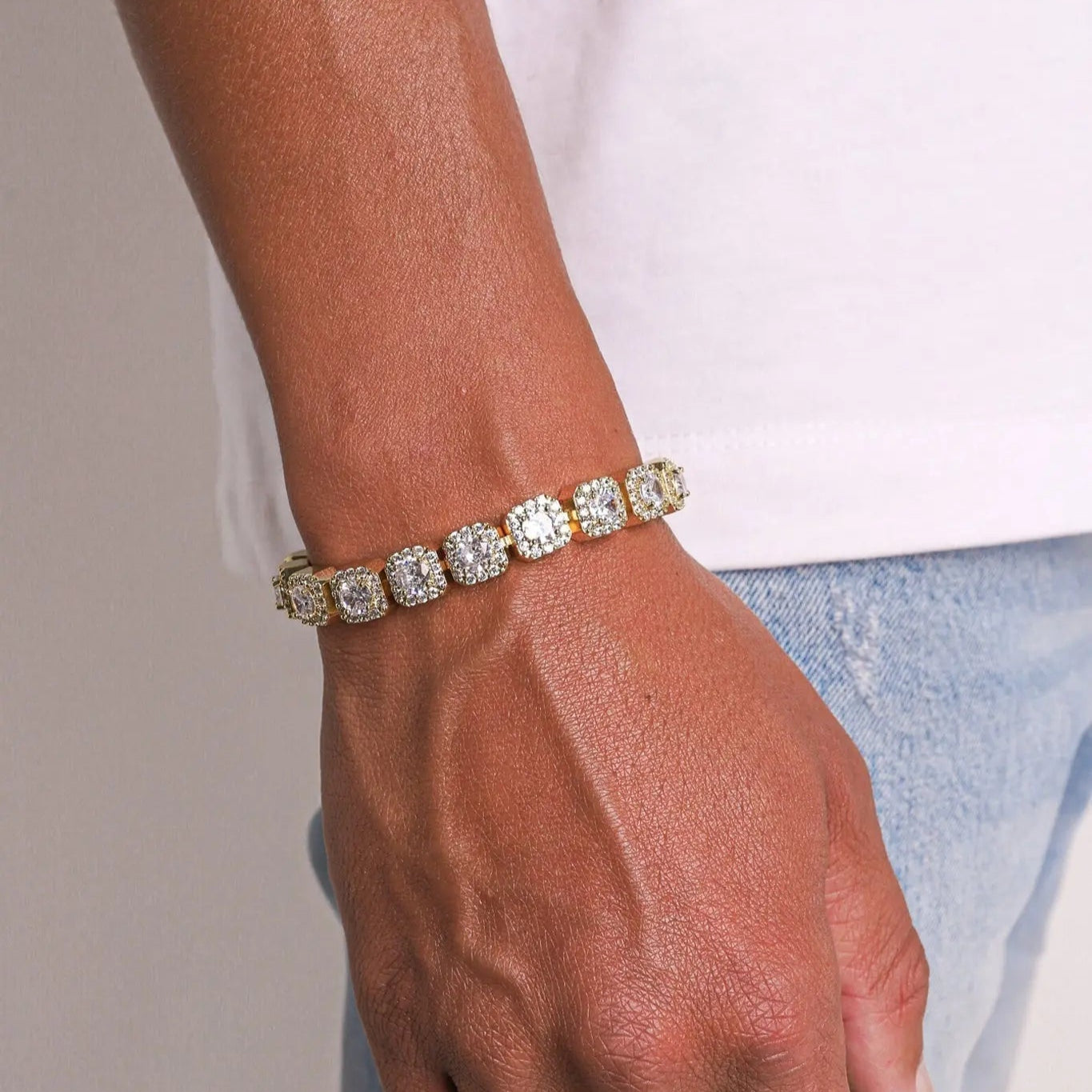 The FrostWorld® Diamond Cluster Link Bracelet