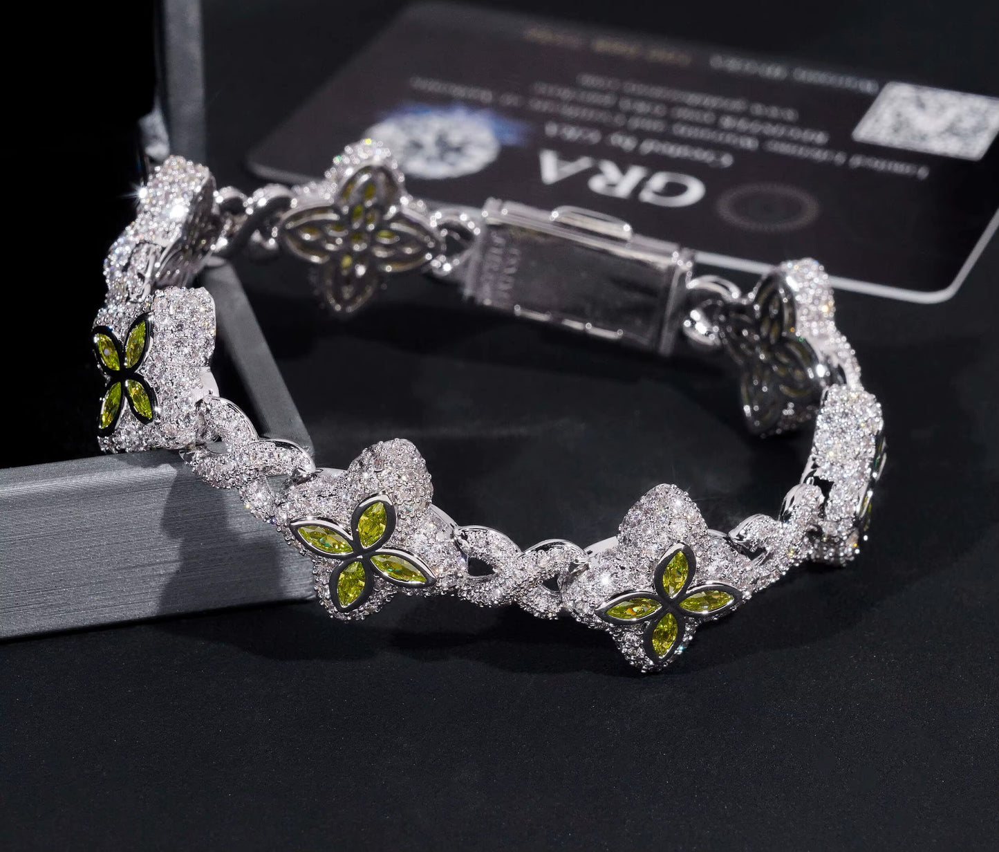FrostWorld® Iced Out Clover Bracelet