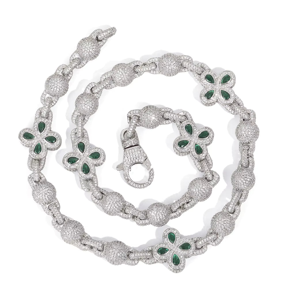 FrostWorld® Iced Out Clover Chain