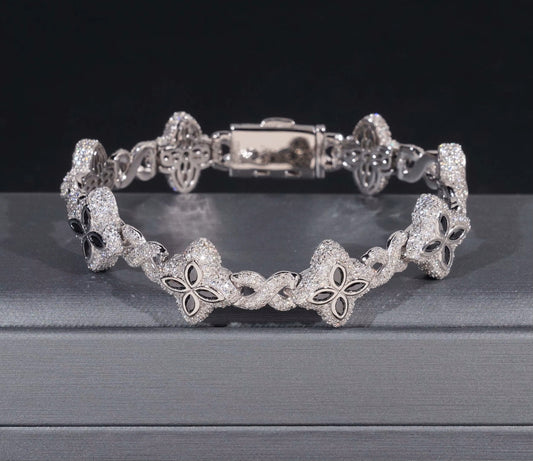FrostWorld® Iced Out Clover Bracelet